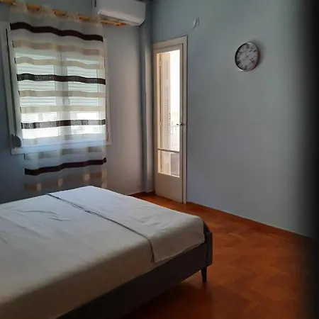 Apartment Tavros Top Floor Next To Metro Athens